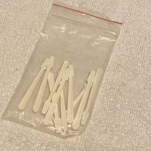 New Artistry Brand Make Up brushes - Picture 12 of 15